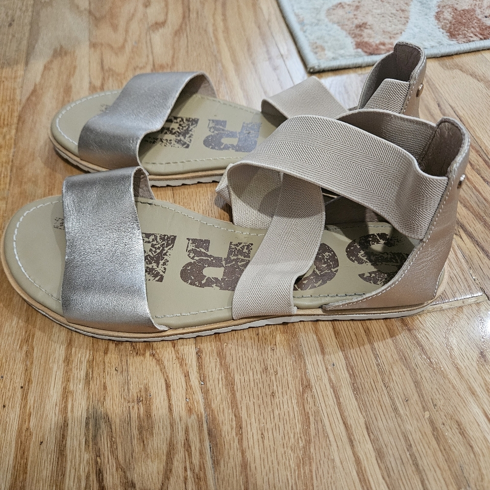 SOREL BRAND Metallic and Beige Strappy Sandals